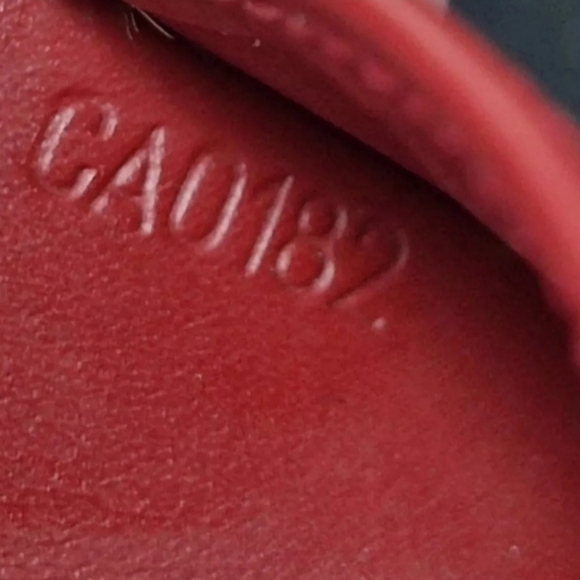 Louis Vuitton Red Monogram Bag - Picture 14 of 14